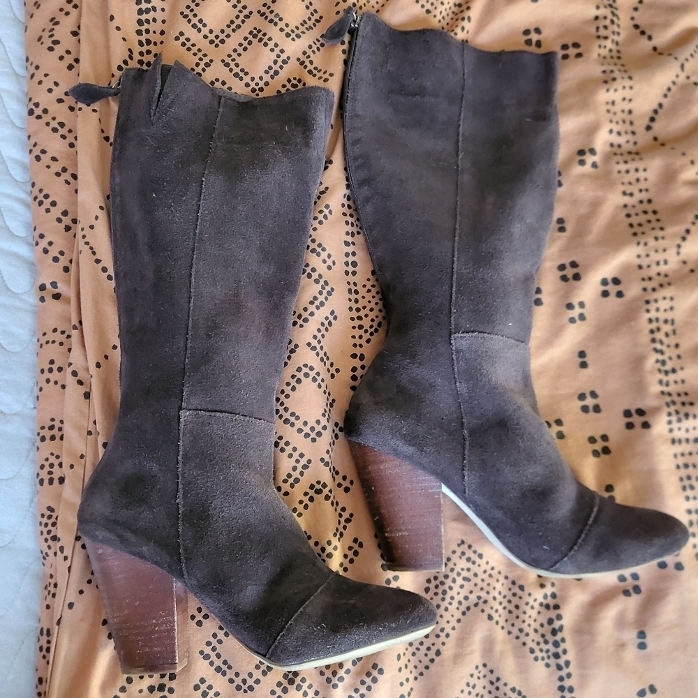 VGUC Matisse Anthro Savannah Brown Suede Knee High Boots 9.5